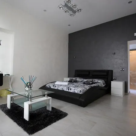 Madb&b Naples